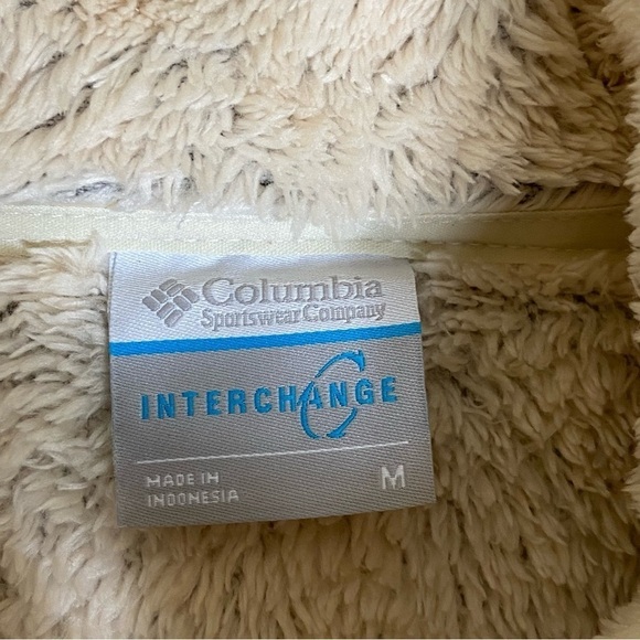 Columbia Women’s Cream Colored Sherpa Jacket Size Medium - Picture 3 of 6